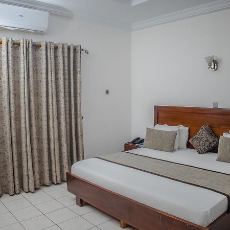 Stadium Hotel Kumasi Ngoại thất bức ảnh