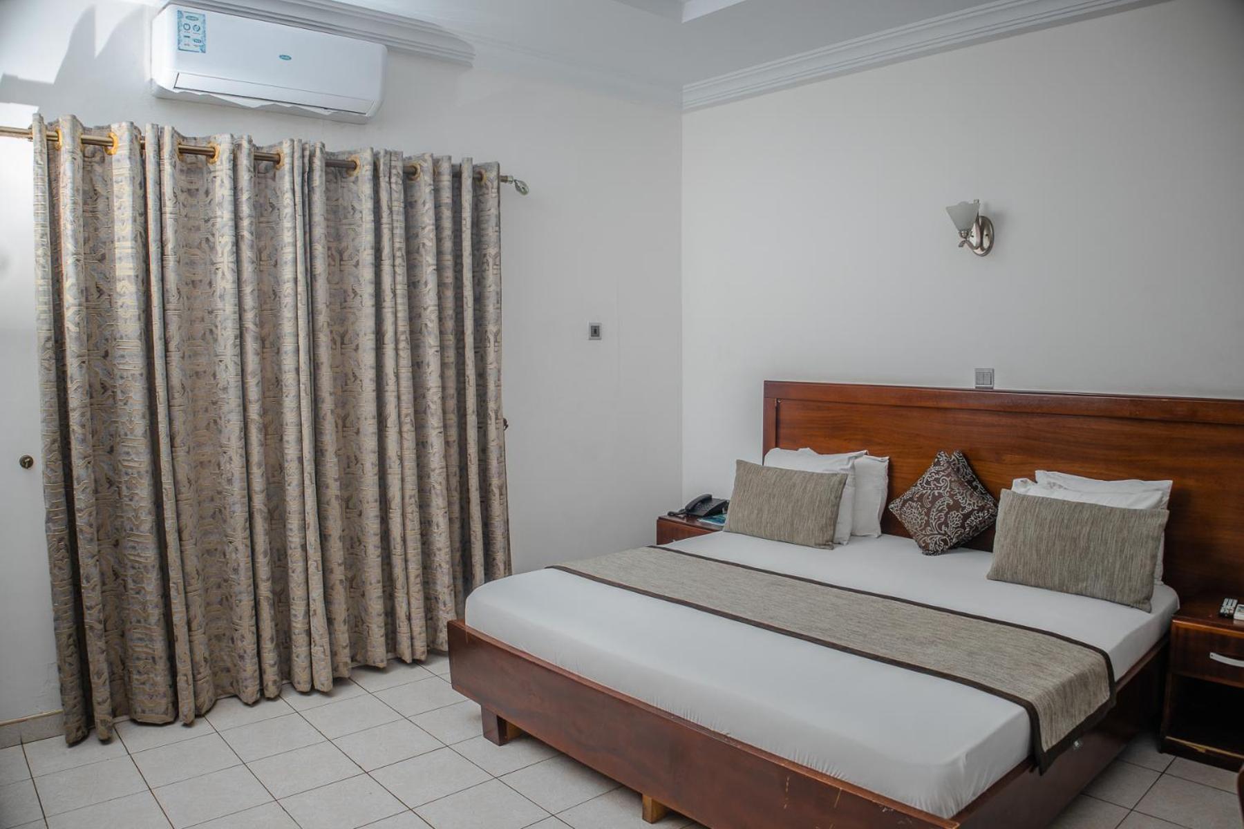 Stadium Hotel Kumasi Ngoại thất bức ảnh