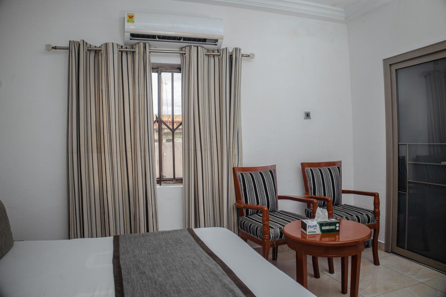 Stadium Hotel Kumasi Ngoại thất bức ảnh