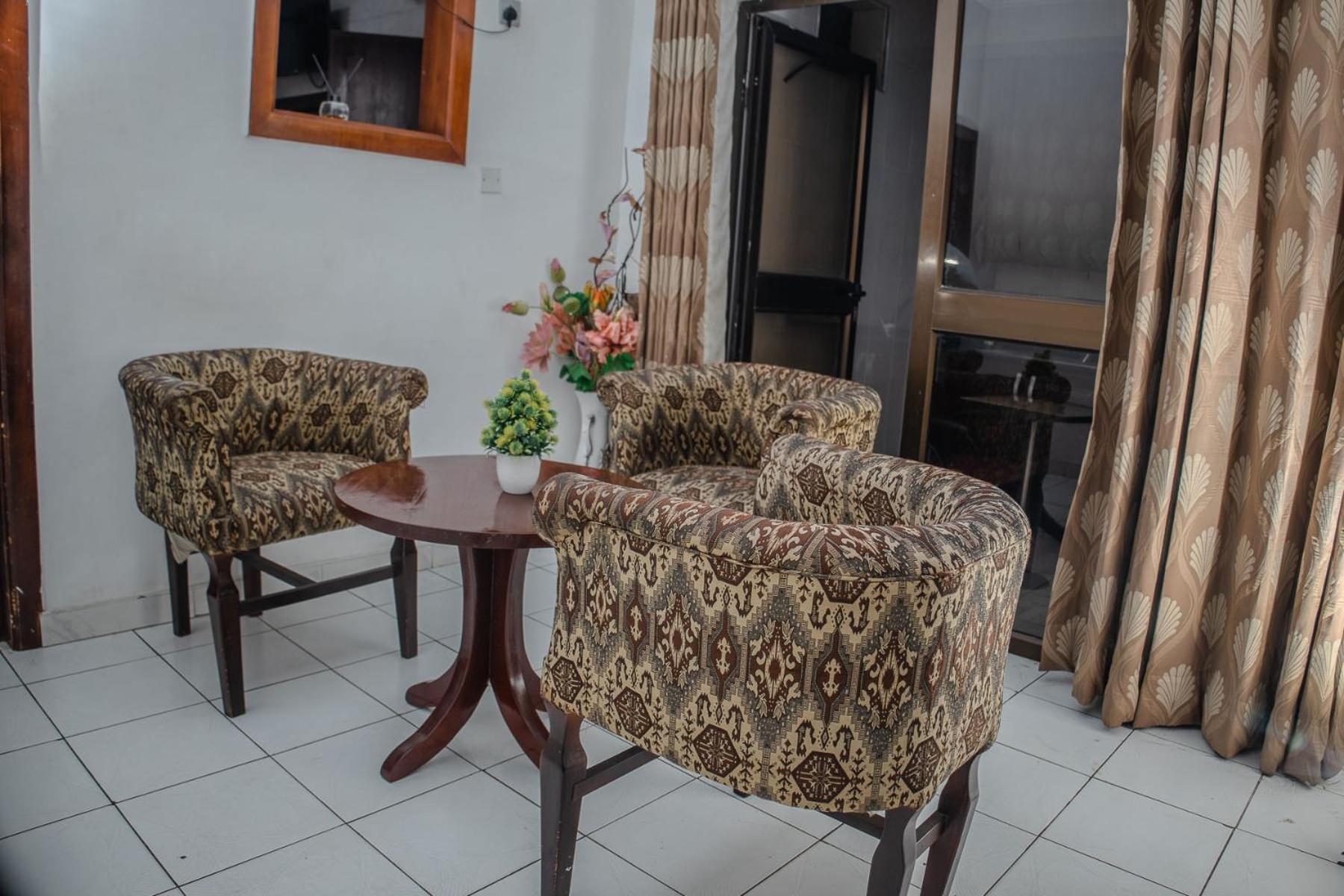 Stadium Hotel Kumasi Ngoại thất bức ảnh